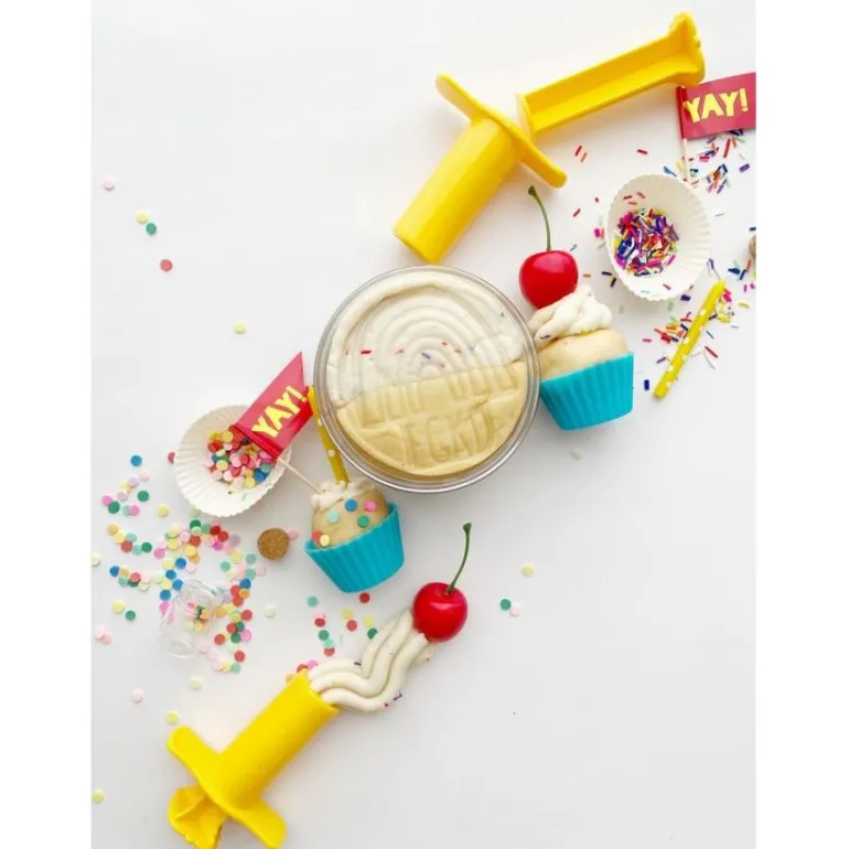 Earth Grown KidDough Cupcake Play Kit