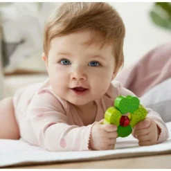 Haba Clutching Toy Shamrock