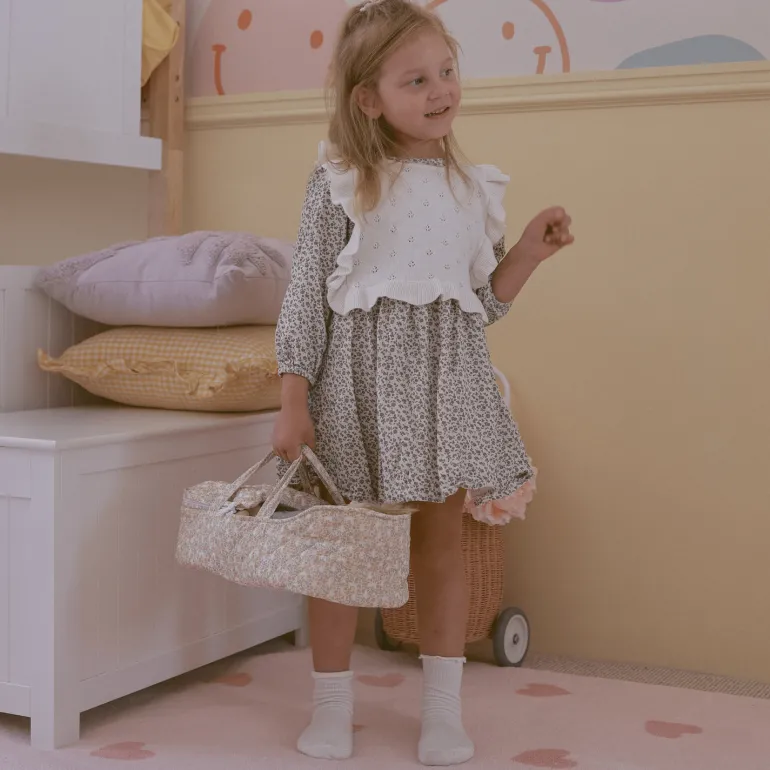 Olli Ella Dinkum Dolls Quilted Carry Cot – Garden floral