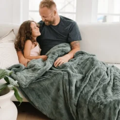 Saranoni Patterned Faux Fur Throw Blankets